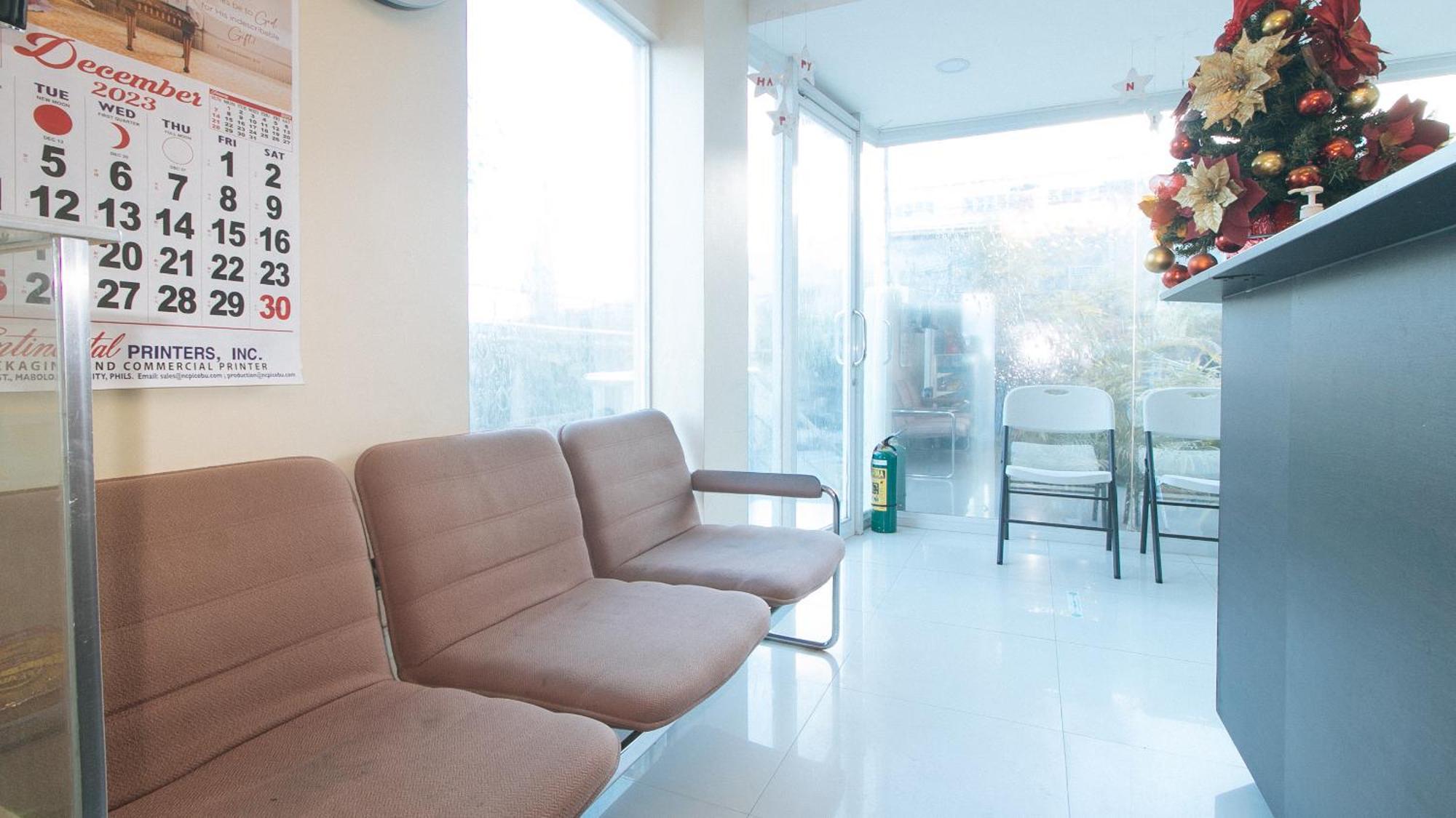 Reddoorz At Grand Apartelle Hernan Cortes 세부 외부 사진