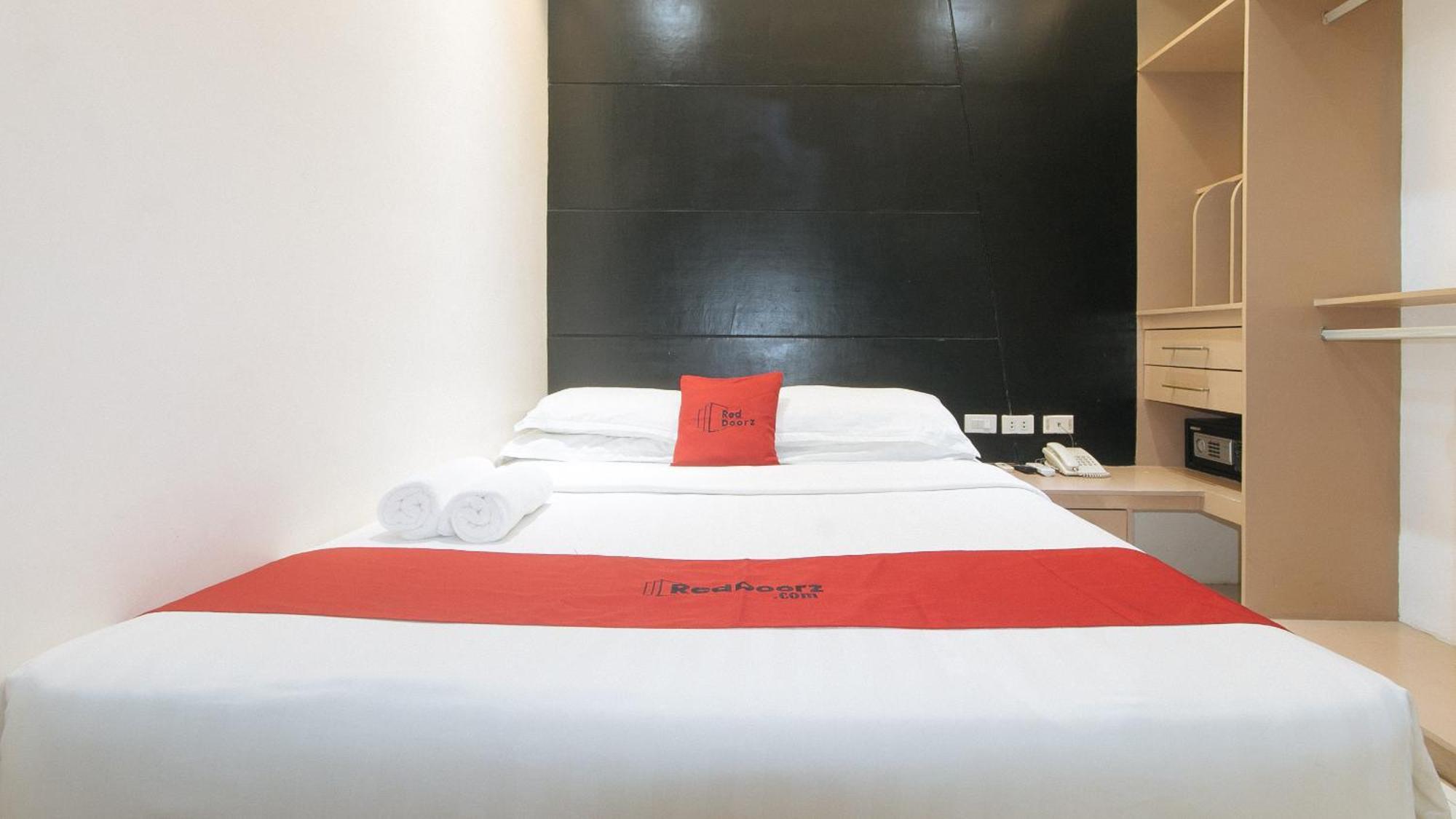 Reddoorz At Grand Apartelle Hernan Cortes 세부 외부 사진